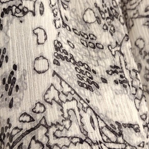 Ramy Brook Silk Elegant Black and White Patterned Mini Skirt - Picture 4 of 8